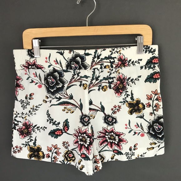 LOFT Floral Shorts - Picture 3 of 6